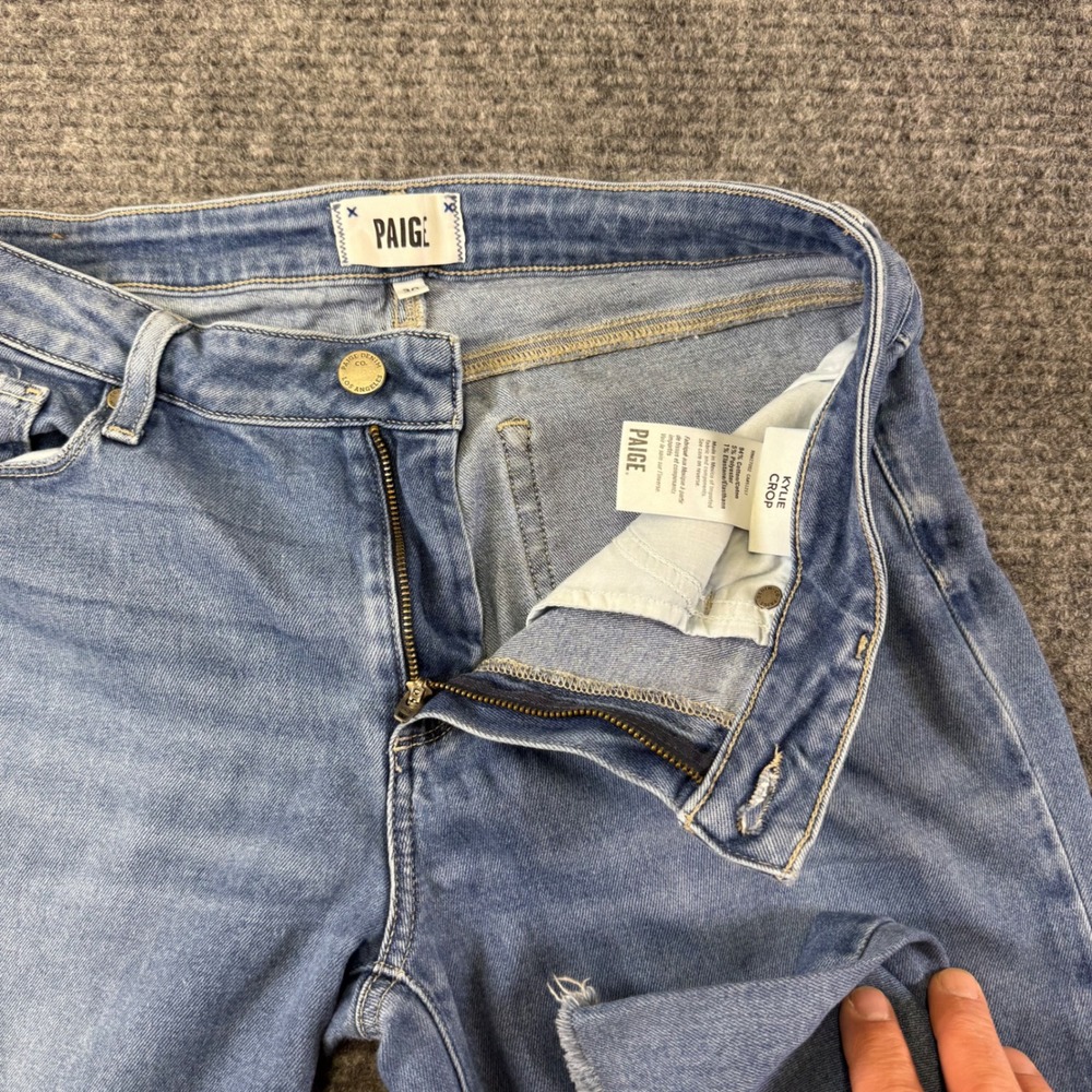 PAIGE Kylie Crop Jeans Light Wash Distressed Frayed Hem Women's Size 30x25 - Picture 7 of 14
